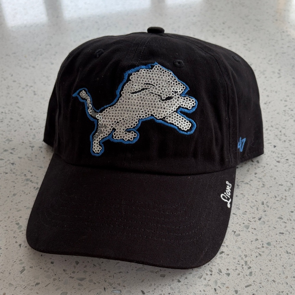 Black Adjustable Hat with Blue and Silver Detroit Lions Logo
